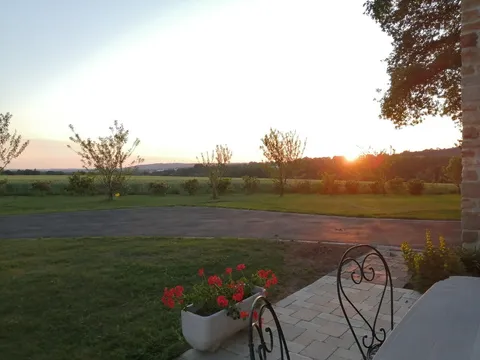 La terrasse au coucher du soleil