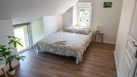 Chambre 2, grand lit